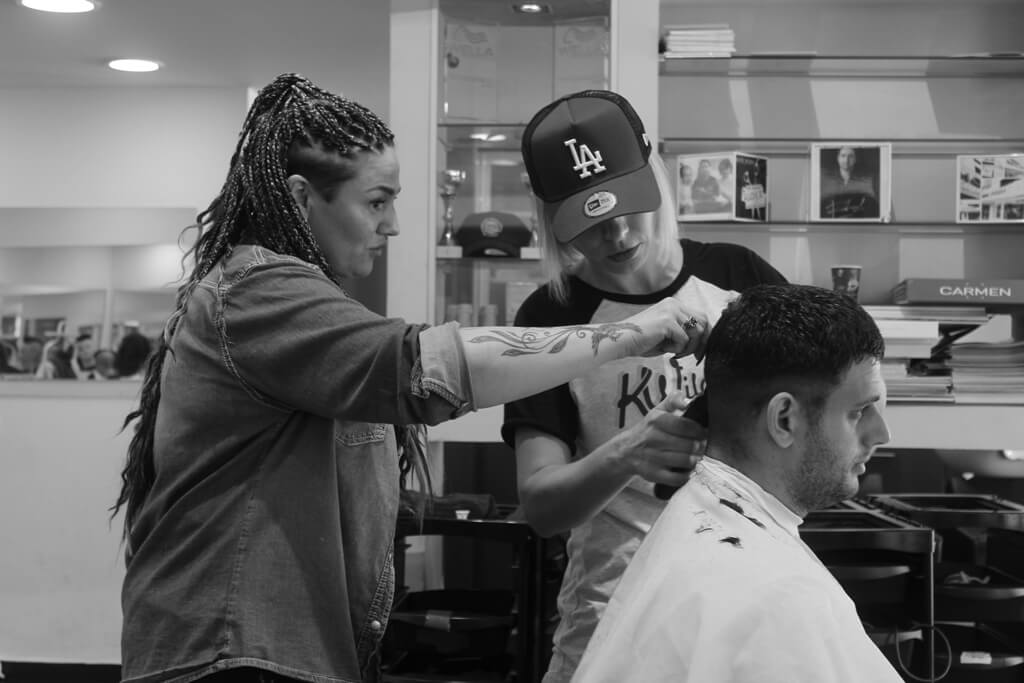 קורס ספרות גברים מקצועי - קורס Barber